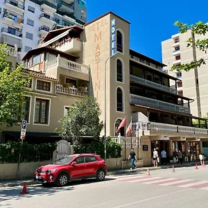 Hotel Martini, Wlora