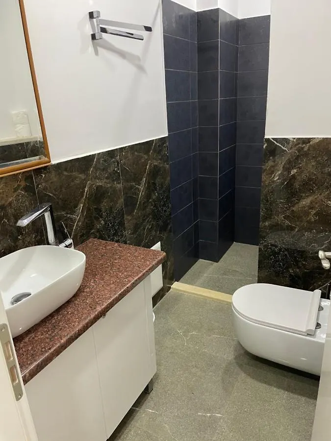 Espana Aparthotel Škalngur