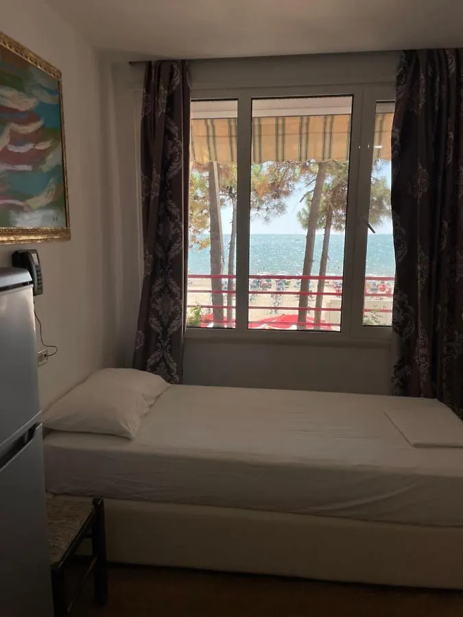 Espana Aparthotel Škalngur 3*,  Albanie