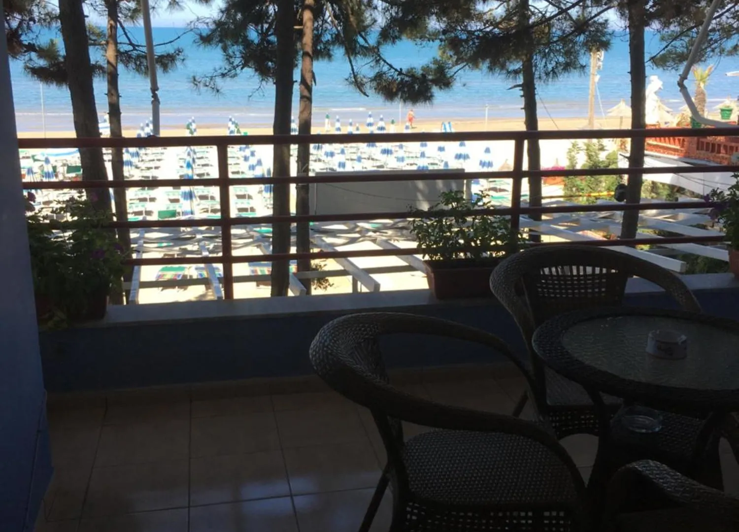 Espana Aparthotel Škalngur Albanie