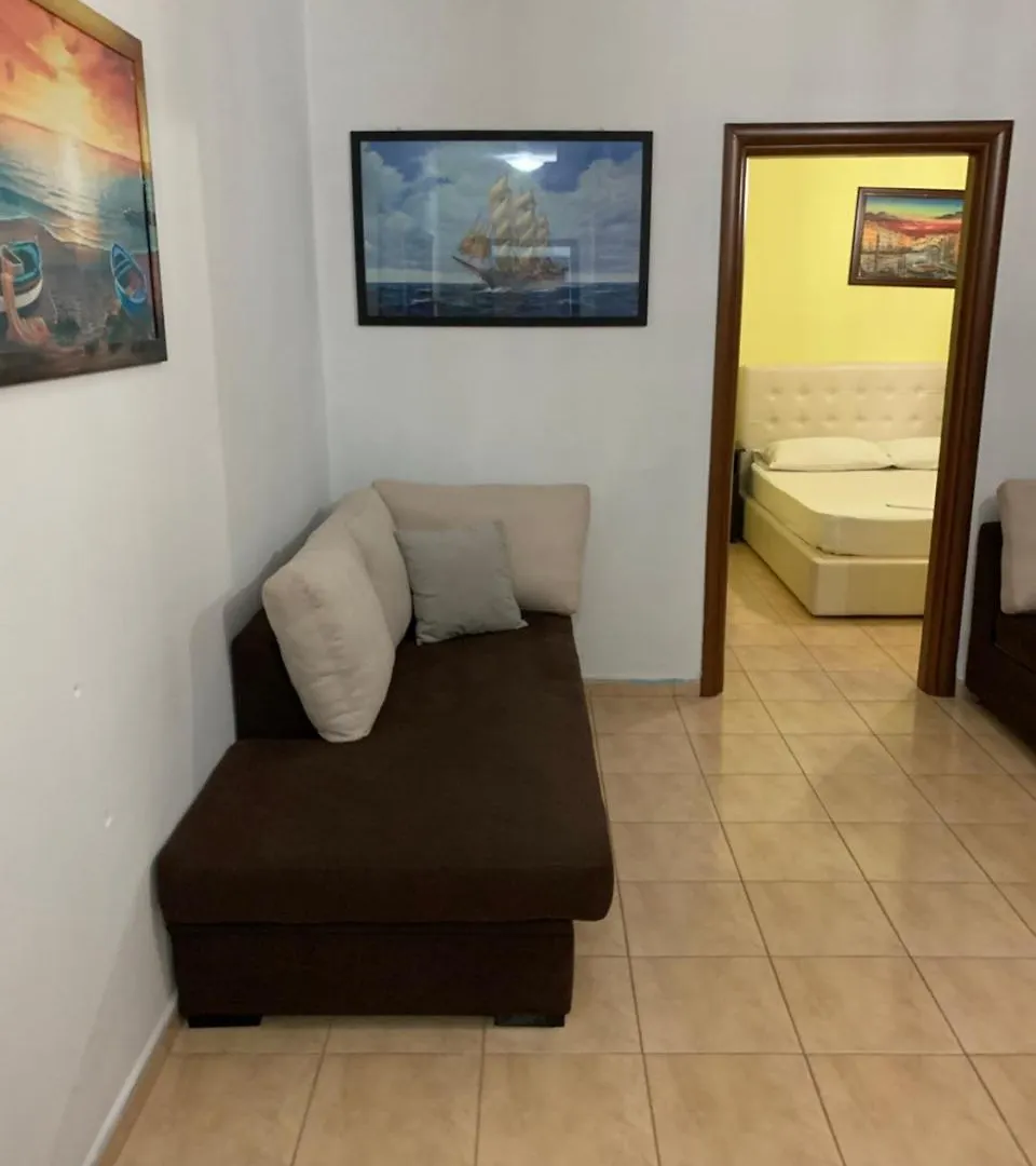 Espana Aparthotel Škalngur 3*,