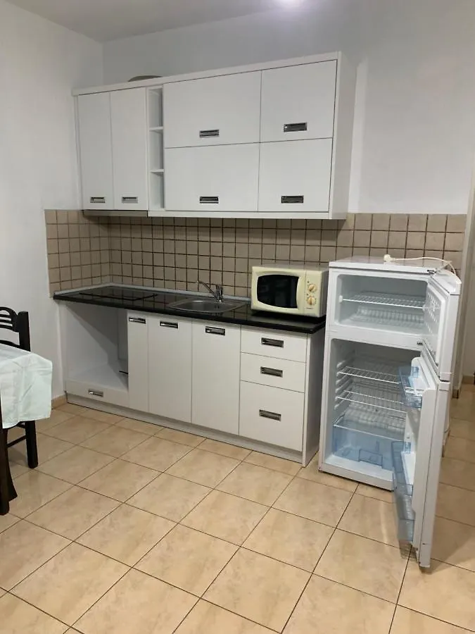 Espana Aparthotel Škalngur